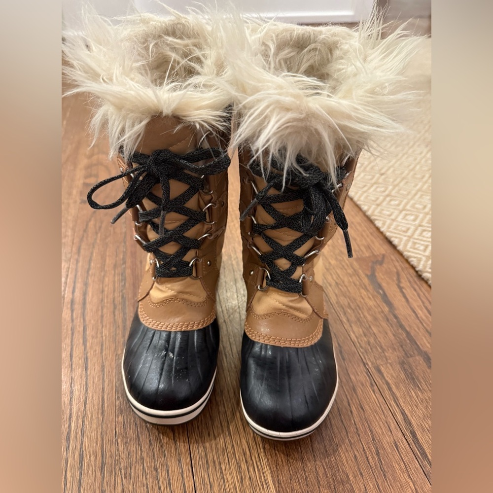 Sorel girls winter boots size 1